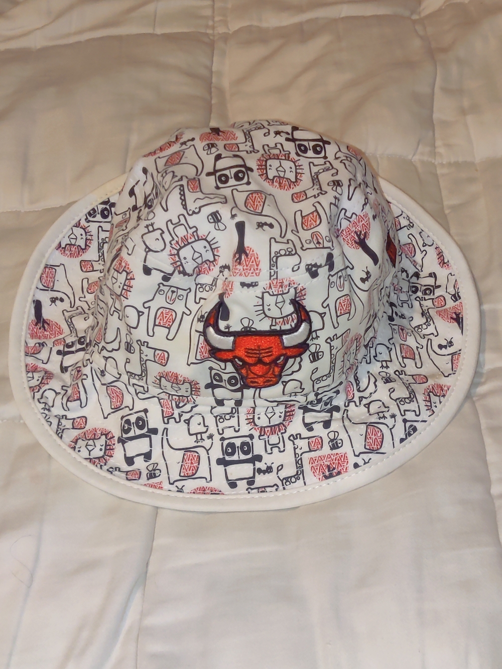 Chicago Bulls Childs Bucket Hat New Era All-Over Print OSFM (Has A Stain)